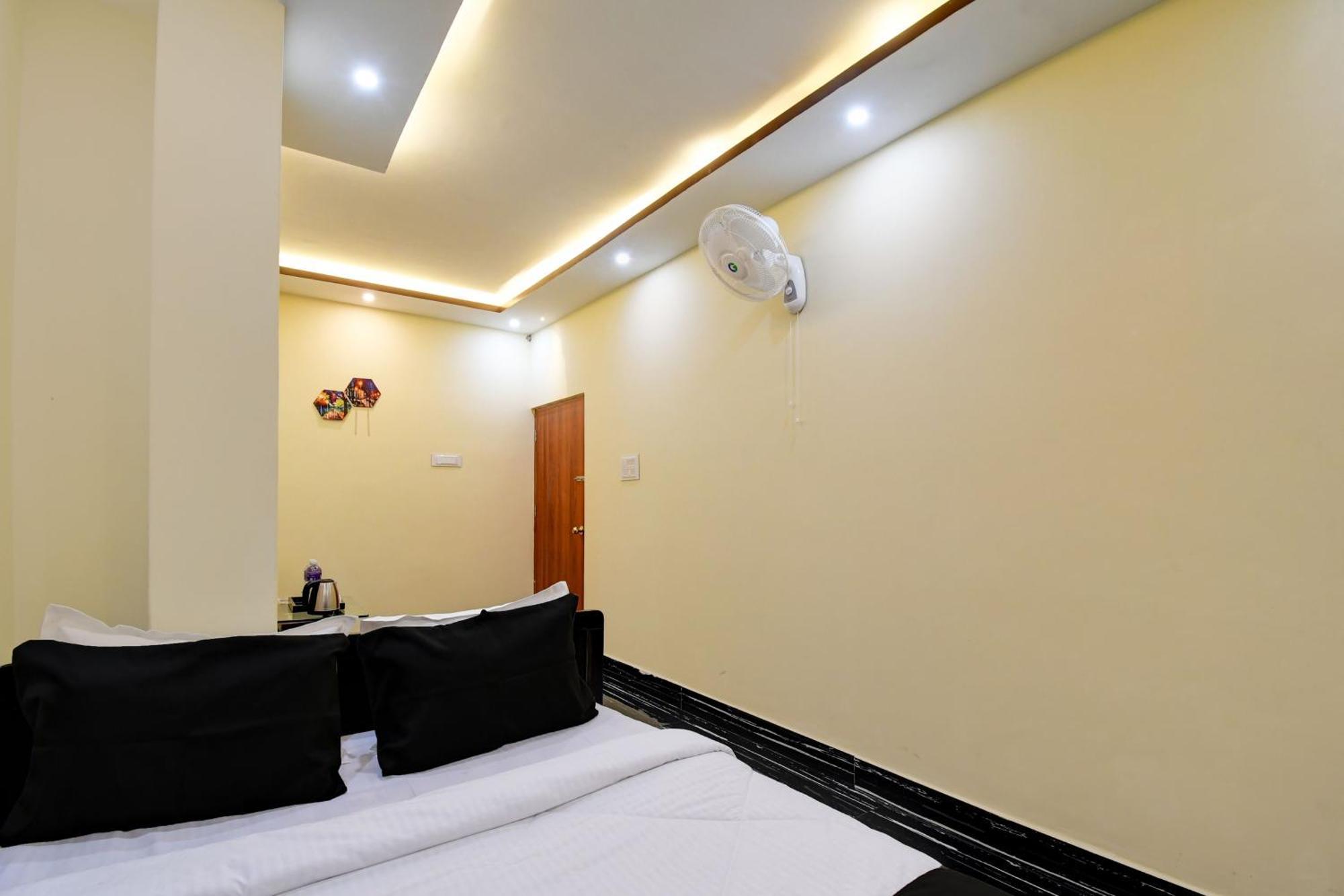 Hotel O Chilli Pepper Hotel And Restaurant Kolkata Exterior photo